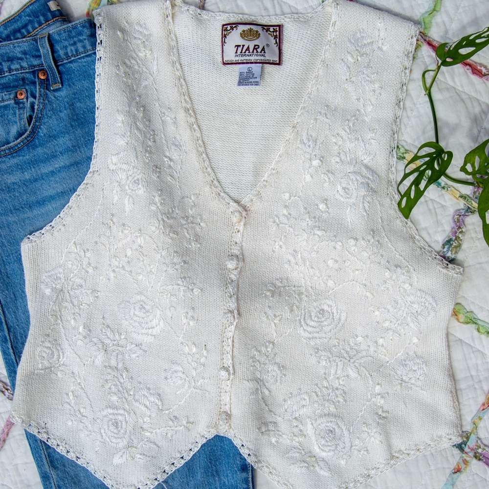 90s Vintage Embroidered & Beaded Sweater Vest - Picture 3 of 7